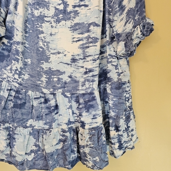 Blue Tie-Dye Women's Top - Picture 11 of 11